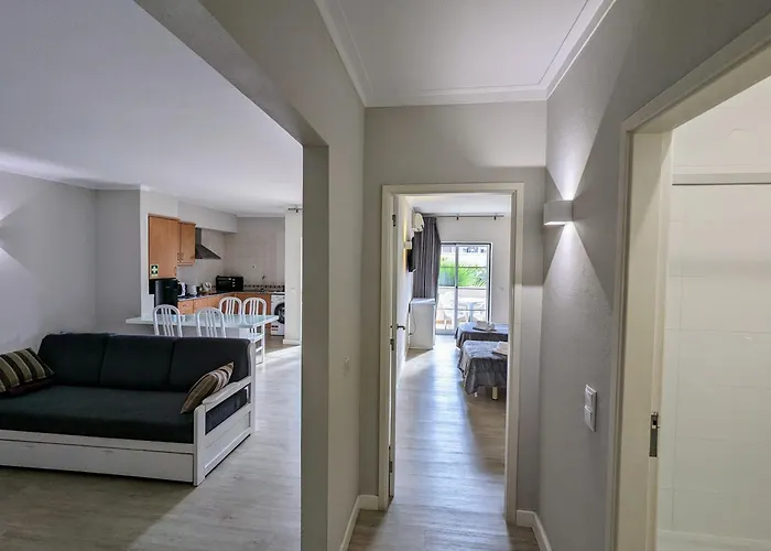 Vilabplaza By Johnvillas